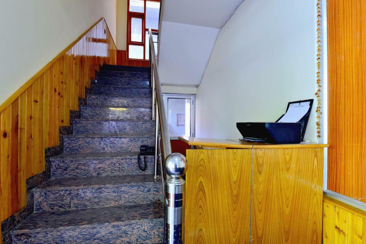 Oyo 38661 Hotel Apna Ghar Манали Экстерьер фото